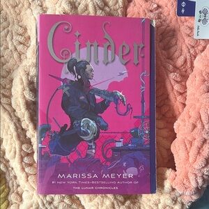 Cinder by Marissa Meyer Hardcover